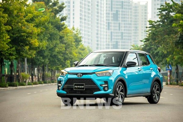 Toyota Việt Nam triệu hồi 191 xe Raize có thể bị sập gầm