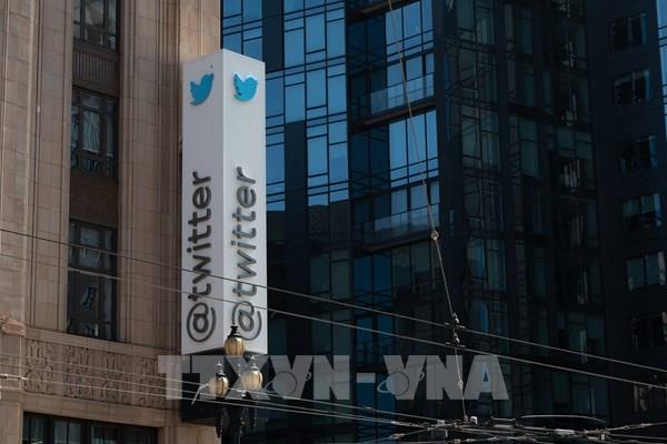 Twitter có thể tính phí người sử dụng với mục đích thương mại