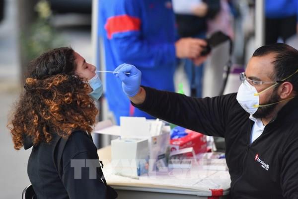 Tìm lời giải cho hàng loạt câu hỏi về các biến thể phụ của virus SARS-CoV-2