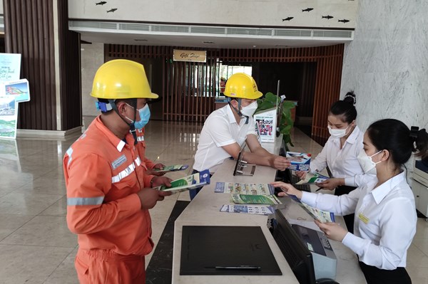 Tiết kiệm điện, vấn đề không của riêng ai - Bài 2: Tự nguyện của doanh nghiệp