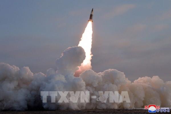 Triều Tiên phóng 3 tên lửa đạn đạo