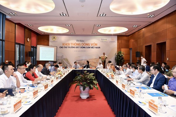 Khơi dòng vốn cho thị trường bất động sản