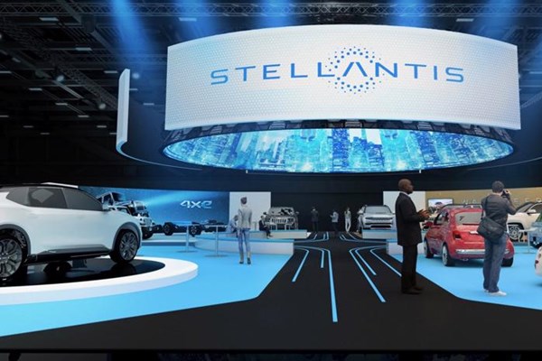 Canada đầu tư 2,8 tỷ USD cho sản xuất ô tô điện và pin