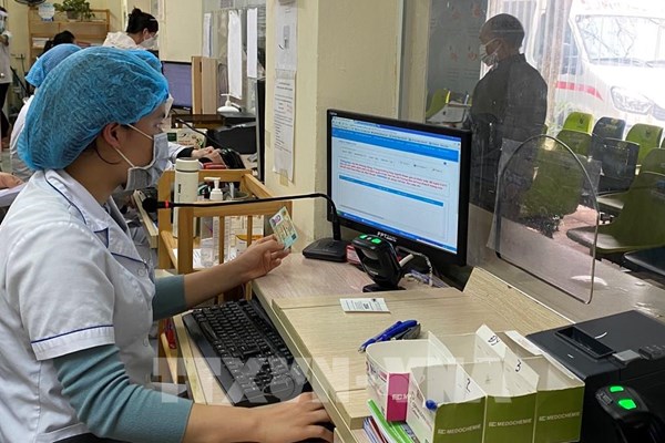 Thành phố Hồ Chí Minh: Khắc phục hoàn toàn tình trạng học sinh bị chậm gia hạn thẻ bảo hiểm y tế