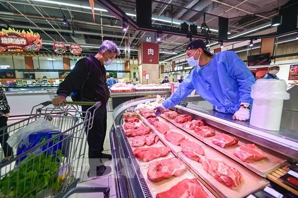 Doanh thu bán lẻ của Trung Quốc giảm xuống thấp nhất trong hai năm qua