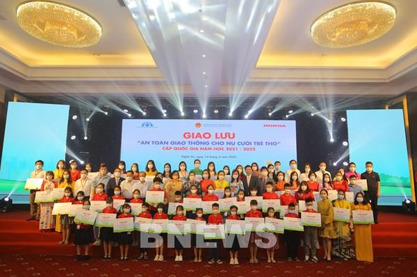 Trao giải hội giao lưu "An toàn giao thông cho nụ cười trẻ thơ” cấp quốc gia
