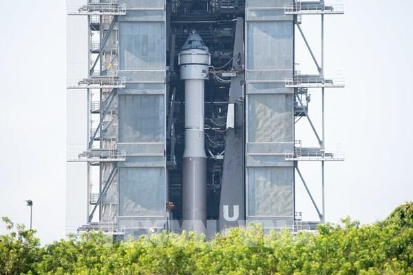 NASA chi hàng tỷ USD phát triển bộ đồ vũ trụ mới đa dụng hơn