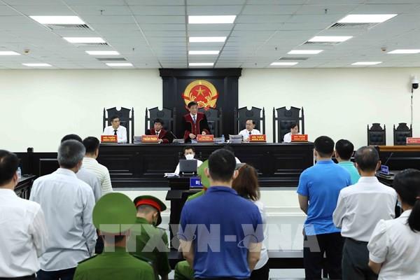 Xét xử vụ án buôn bán thuốc giả: Kiến nghị làm rõ trách nhiệm của cán bộ hải quan