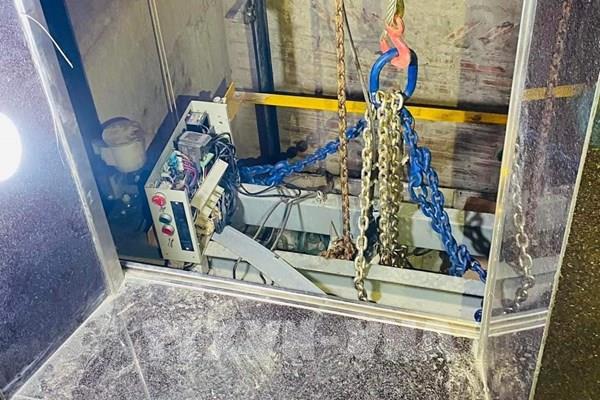 Nguyên nhân ban đầu vụ rơi thang máy làm 2 người tử vong ở Ba Đình, Hà Nội
