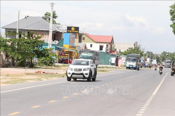 Dự án mở rộng Quốc lộ 9 đến cảng Cửa Việt gặp khó vì chưa có mặt bằng