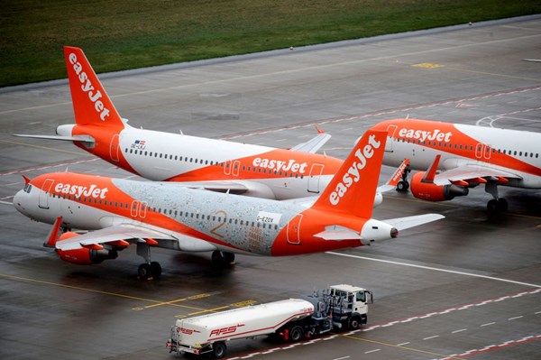 EasyJet thiệt hại do tình trạng hoãn, hủy các chuyến bay