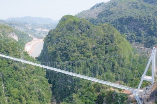 Cầu kính Bạch Long - Sản phẩm du lịch mới trên cao nguyên Mộc Châu