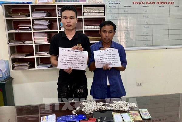 Bắt hai đối tượng dùng bạc giả lừa đảo, chiếm đoạt tài sản