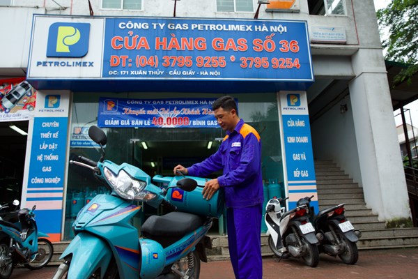 Giá bán lẻ gas trong nước tháng 3 quay đầu giảm nhẹ