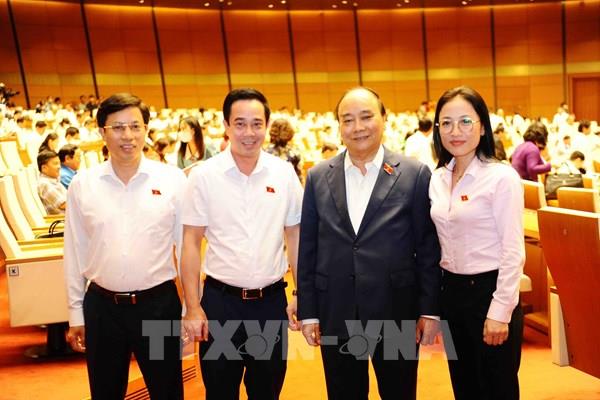 Kiểm soát dòng tiền và ưu tiên phục hồi ngành, lĩnh vực mũi nhọn