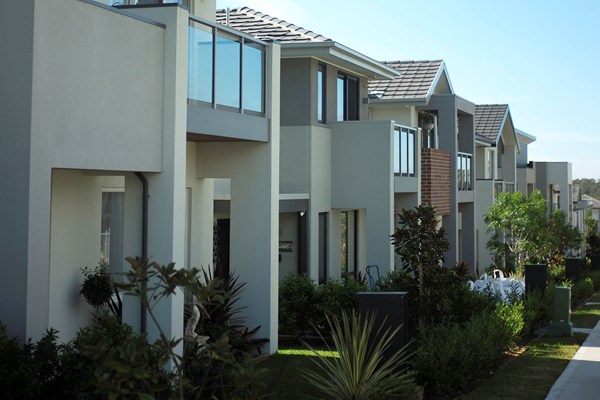 Giá nhà ở Australia giảm lần đầu tiên sau gần 2 năm