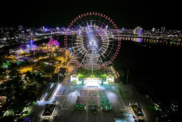 Công viên Châu Á tại Đà Nẵng tưng bừng trong lễ ra quân Sunneva Island 