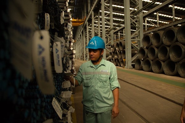 Sản lượng thép xây dựng Hòa Phát tháng 5 tăng 32%