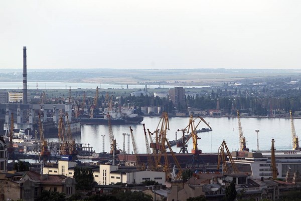 Ukraine sẽ tăng số lượng cảng xuất khẩu ngũ cốc