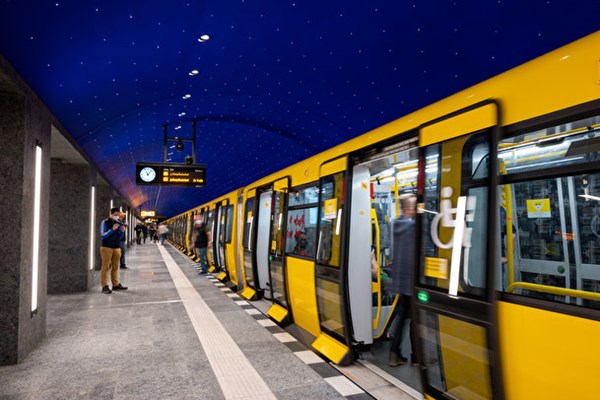 Đức: Ngành du lịch hưởng lợi từ ưu đãi giá vé giao thông công cộng