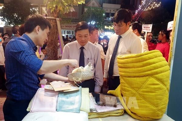 Khai mạc “Tuần lễ sản phẩm Hà Nội - Nghệ An 2022”