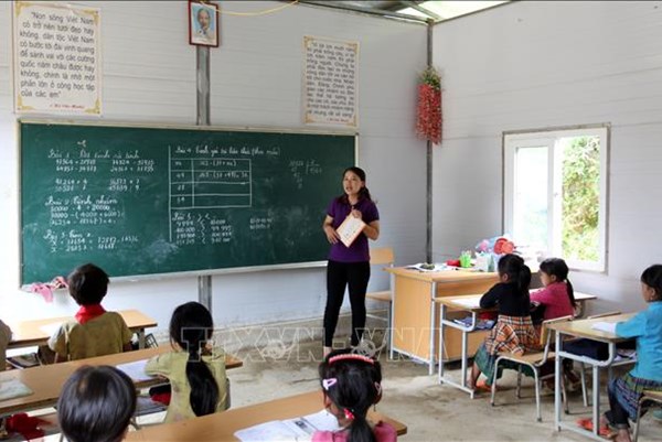 Bộ Giáo dục và Đào tạo đề xuất tuyển dụng giáo viên trình độ cao đẳng