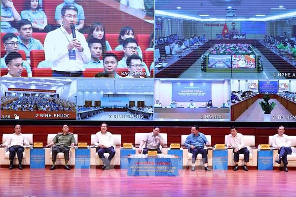 Đối thoại với công nhân lao động tập trung vào 10 nhóm vấn đề