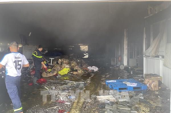 Vụ cháy tại Công ty Dệt may SCAVI Huế đã được khống chế