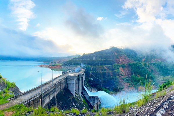 Làm rõ hành vi san gạt, lấn chiếm đất đất khu vực lòng hồ thủy điện Đa Siat