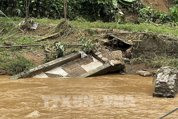 Xuất hiện lũ lớn trên sông Hồng đoạn chảy qua thành phố Lào Cai