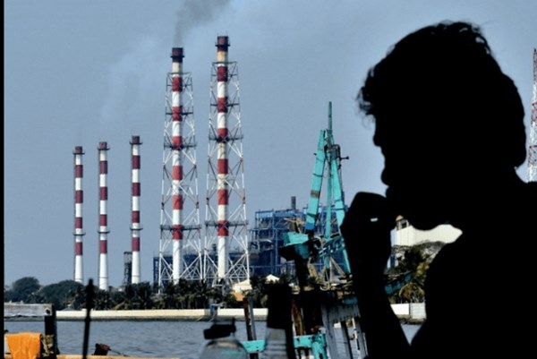 Indonesia lần đầu tăng giá bán điện sau 5 năm