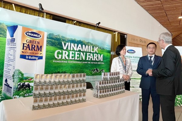 Vinamilk phát triển bền vững với mô hình “Green Farm” 