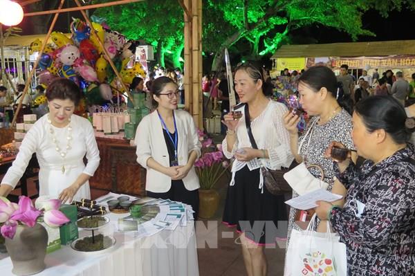 Lễ hội ẩm thực hút khách tại Festival Huế 2022