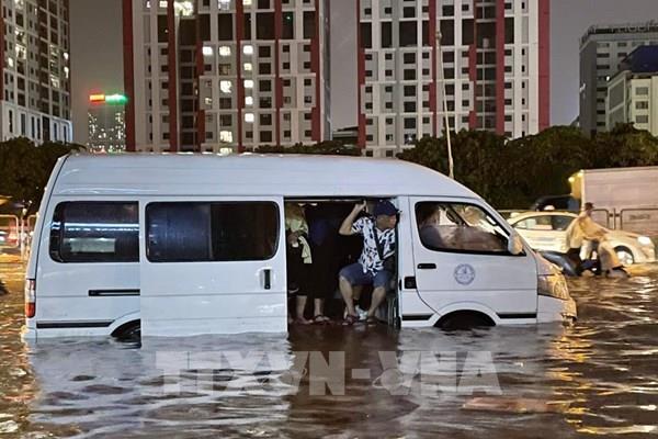 Dự báo thời tiết hôm nay 4/7: Mưa dông tập trung vào chiều tối