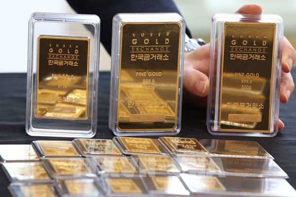 Chiều 4/8, giá vàng gần đạt mức cao nhất trong một tháng
