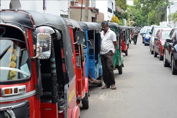 Sri Lanka ngừng bán nhiên liệu trong 2 tuần tới
