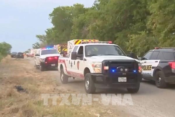 Phát hiện 46 người nhập cư tử vong trong xe đầu kéo tại Mỹ