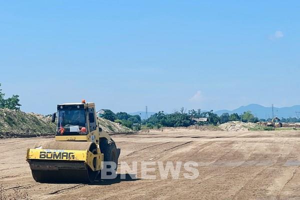 Thông vốn ngân sách nhà nước, đẩy nhanh thi công cao tốc Diễn Châu - Bãi Vọt