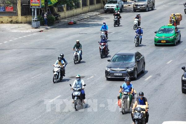 Nắng nóng gay gắt tiếp tục kéo dài tại khu vực miền Trung