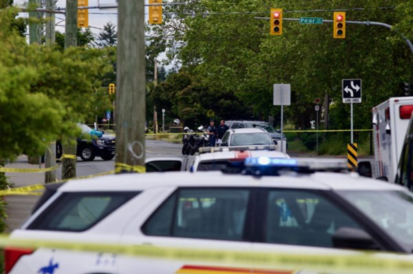 Cướp ngân hàng táo tợn ở Canada