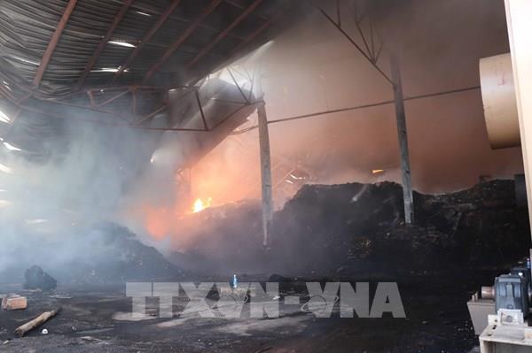 Cháy lớn tại xưởng may trong Khu Công nghiệp Phú Tài, Bình Định