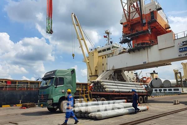 Doanh nghiệp trở lại guồng quay