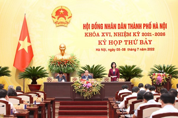 Thông qua nhiều nghị quyết quan trọng, thúc đẩy phát triển kinh tế - xã hội Thủ đô
