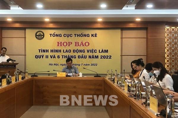 Thị trường lao động khởi sắc, thu nhập bình quân tháng tăng 5,3%