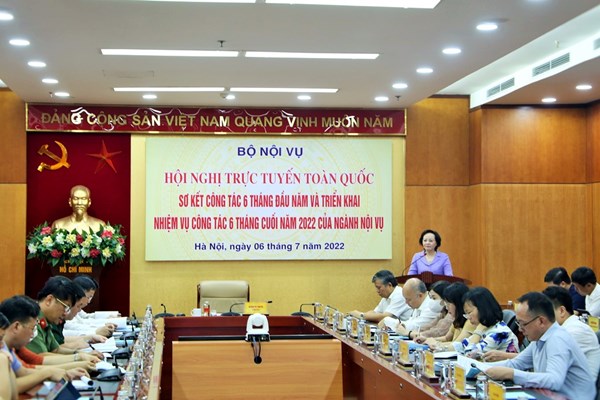 Bộ trưởng Nội vụ: Sắp xếp tổ chức bộ máy còn lúng túng