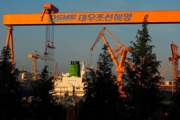 Công ty đóng tàu lớn thứ 4 thế giới bật chế độ khẩn cấp do khủng hoảng