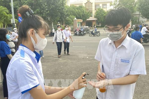 Hướng dẫn giải đề thi môn Địa Lý kỳ thi thử tốt nghiệp THPT 2023 của Hà Nội