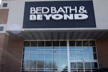 Triển vọng kinh tế không chắc chắn khiến doanh nghiệp cắt giảm đầu tư