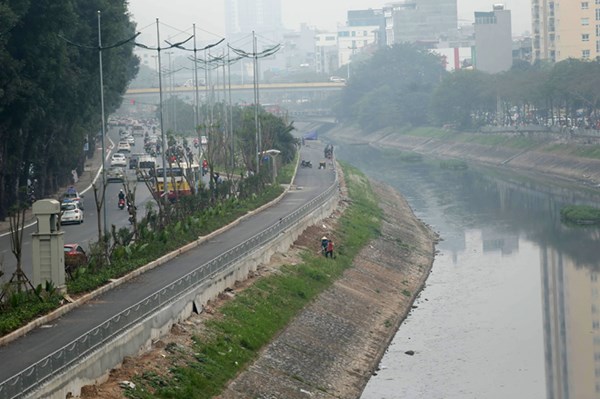 Hà Nội đề xuất tạm đóng đường đi bộ ven sông Tô Lịch để thi công dự án nước thải