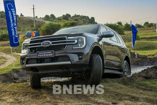 Công nghệ và trang bị mới giúp người lái Ford Everest nhàn nhã hơn
